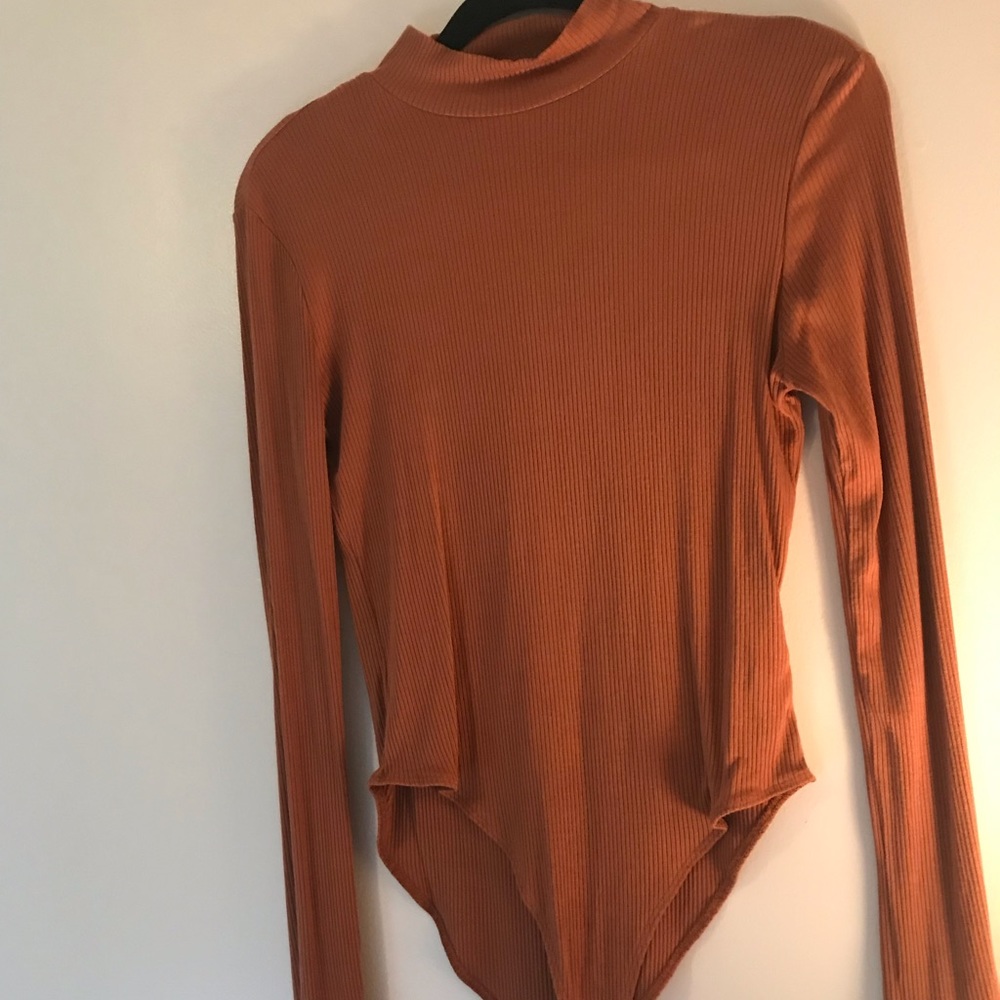 Burnt orange ribbed bodysuit